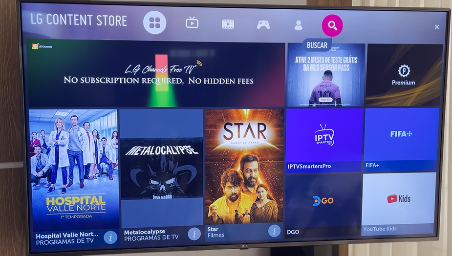 Pesquise pelo aplicativo na sua LG CONTENT ou LOJA DE APLICATIVOS.